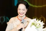 Nữ NSND có hôn nhân viên mãn hơn 30 năm, nhưng chưa một lần mặc váy cưới