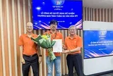 1 Giám đốc của Tập đoàn FPT bất ngờ đi hát, tham gia chương trình 'Anh trai vượt ngàn chông gai'