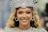 Beyoncé đeo tuyệt tác “50 triệu USD” lên thảm đỏ, cùng dàn sao hạng A khuynh đảo Met Gala 2026 với những tuyệt tác triệu đô