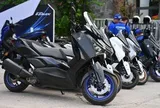 Ký hiệu nào trên xe máy Yamaha giúp nhận biết có thể dùng xăng E10?