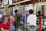 Khởi tố bà chủ tiệm kính mắt nổi tiếng Phạm Thị Hoài