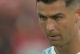 Ronaldo lẩm bẩm điều gì trước khi sút thành công quả 11m?