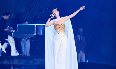 Nữ ca sĩ khiến 50 nghìn khán giả nức nở tại concert Quốc gia, cứ cất giọng là nhiều người bật khóc