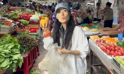 Khách Hàn chi 4 triệu/ngày chỉ để ăn “ngọc vàng” Việt Nam bán đầy ở chợ