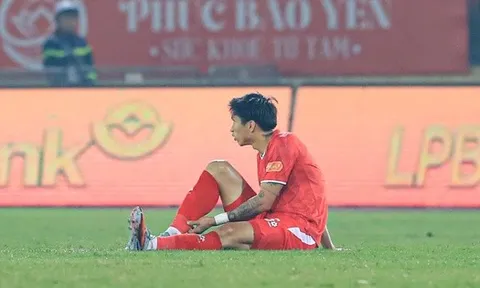 "Thở phào" với Đoàn Văn Hậu