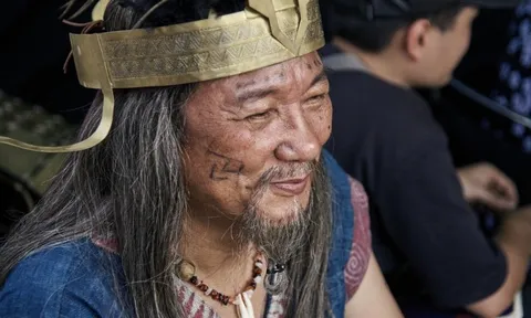 NSND Trọng Trinh khác lạ chưa từng thấy