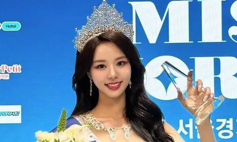 Á hậu học giỏi gây chú ý