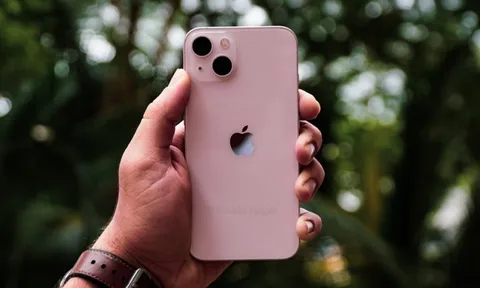 Chiếc iPhone giảm giá "chạm đáy" dịp cận Tết