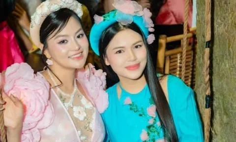 Dàn người mẫu gói bánh chưng, viết câu đối lan tỏa văn hóa Tết Việt