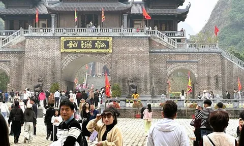 6 ngày đầu nghỉ Tết, du lịch Ninh Bình đón gần 1,4 triệu lượt khách