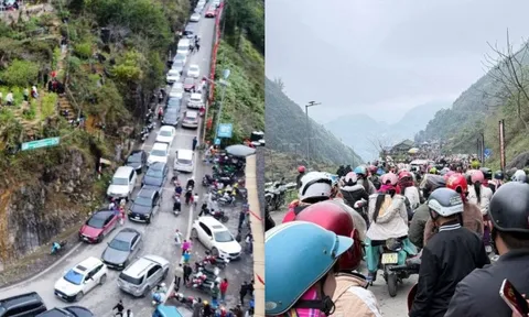 Đi chơi Tết mà cứ ngỡ đi làm giờ cao điểm, hàng loạt điểm du lịch nổi tiếng đông không kẽ hở ngày đầu năm