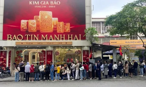 Người mua vàng ngày vía Thần Tài năm ngoái: Đến giờ lãi bao nhiêu?