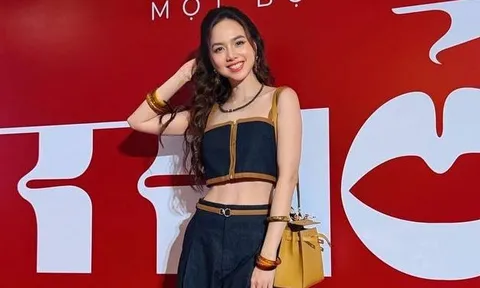 Vợ đạo diễn trăm tỷ khoe visual 20 năm không già nhưng vòng eo mỏng dính mới là tâm điểm