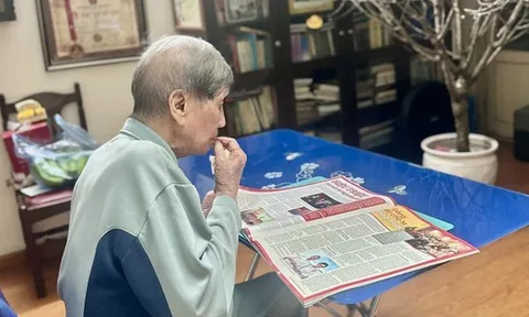 Cây đại thụ âm nhạc Việt Nam tuổi U100: 1 bên phổi khô cứng, thở oxy hàng ngày nhưng lại xuất hiện tóc đen