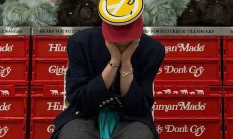 Ông hoàng showbiz gây bất ngờ khi mê mẩn 1 mẫu đồng hồ nữ: Nhìn tận mắt mới hiểu lý do tại sao