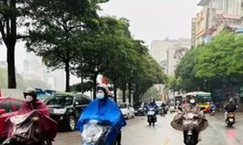 Miền Bắc tiếp tục mưa nhỏ lất phất