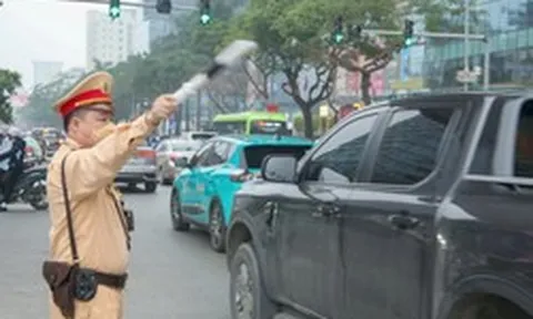 Xe bán tải có bị cấm vào nội đô TP.HCM?: Sở Xây dựng trả lời