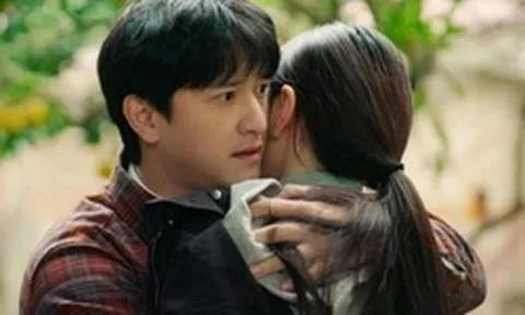 Đôi mắt trợn trừng đáng sợ của Huỳnh Anh