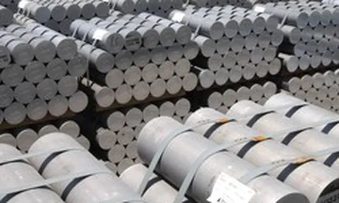 Giá nhôm tăng sốc, thị trường kim loại rung chuyển sau 1 động thái của Iran