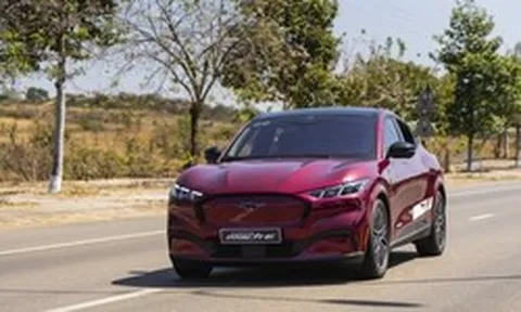 Mẫu xe điện đầu tiên của Ford tại Việt Nam bất ngờ giảm giá gần 1 tỷ đồng