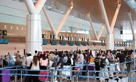 Cảnh báo nóng đến những người đặt phòng khách sạn, vé máy bay, làm visa để đi du lịch dịp lễ 30/4-1/5