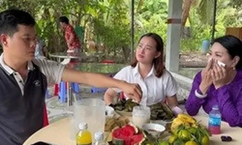 Trùm Điền Quân Khương Dừa ra thông báo, có mặt một nữ NSƯT từ Mỹ về