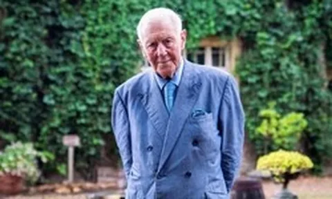 Người đàn ông 80 tuổi tuyển vợ trẻ với "lương" 1,8 tỷ/ năm, loạt tiêu chuẩn khó tin