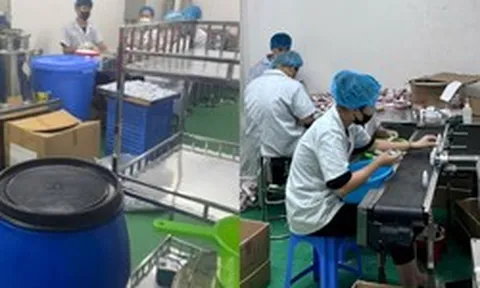 Nóng: 13.000 chai dung dịch vệ sinh phụ nữ giả, suýt vào tay người tiêu dùng