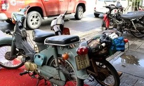 Xe đời cũ trước năm 2000 cần lưu ý gì khi dùng xăng E10?