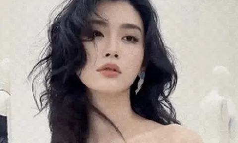 Mỹ nhân showbiz cưới "hồng hài nhi" siêu giàu: Sinh đủ "nếp tẻ" cho gia tộc, gần 40 tuổi vẫn đẹp đỉnh tựa nữ thần