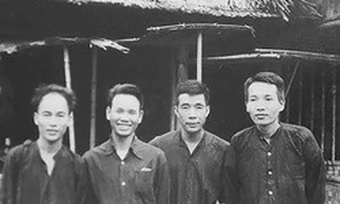 Việt Nam có một nhà văn sở hữu tác phẩm được dịch ra ít nhất 3 thứ tiếng, là tài liệu nghiên cứu, giảng dạy tại Havard, Stanford, Oxford