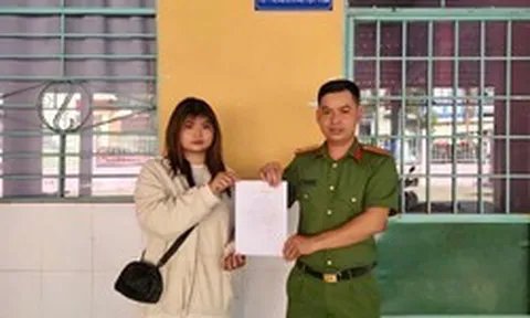 Giao dịch chuyển khoản 374 triệu đồng thành công, cô gái SN 2003 nhờ công an hỗ trợ khẩn