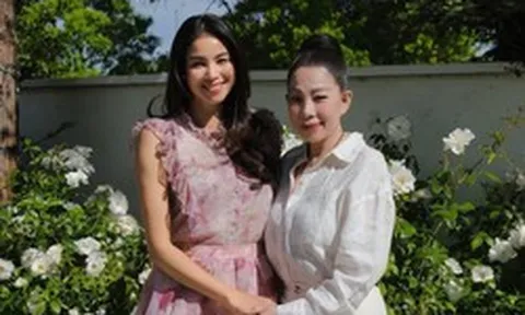"Đệ nhất Hoa hậu" từ bỏ hào quang showbiz: Lấy chồng đại gia hơn 19 tuổi, sống trong "bạch dinh" xa hoa góc nào cũng đẹp ấn tượng