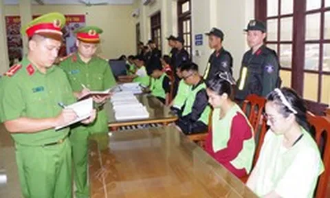 Hàng loạt tổ công tác ập vào khám xét, bắt 'ông trùm' Nguyễn Văn Phương SN 1992 liên quan hơn 250 tỷ đồng