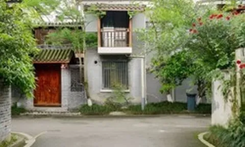 3 điều cần biết nếu đường đâm thẳng vào cổng nhà