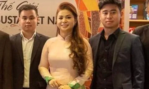 4 người con cùng được đặt chung 1 tên của ông Đặng Lê Nguyên Vũ và bà Lê Hoàng Diệp Thảo