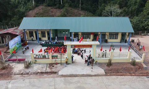 Khánh thành điểm trường biên giới ở Quảng Trị