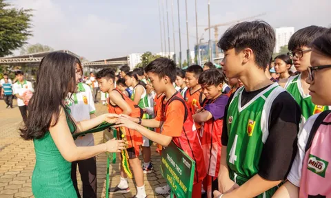 Hơn 1.500 học sinh khởi tranh Giải Giải Bóng rổ Festival Trường học TP.HCM – Cúp Nestlé MILO 2024