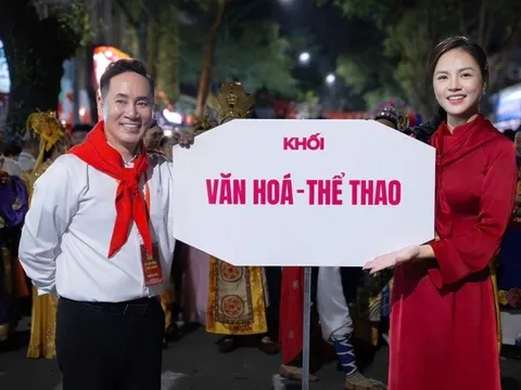 Thu Quỳnh nói gì khi được dẫn đầu đội hình diễu hành nhiều sao hạng A?