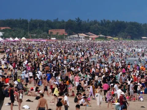 Biển Vũng Tàu kín đặc du khách