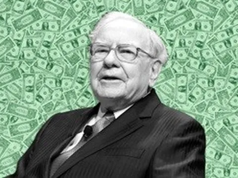Lời khuyên để đời của Warren Buffett về cạm bẫy khiến bạn mãi nghèo