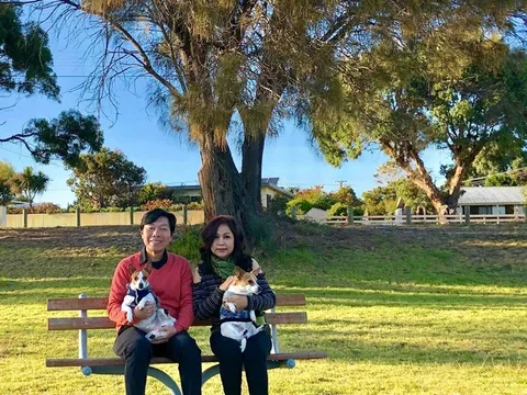 Hôn nhân 40 năm của tài tử màn ảnh Việt: "Càng ngày tôi càng yêu vợ mình hơn, không bao giờ biết chán"