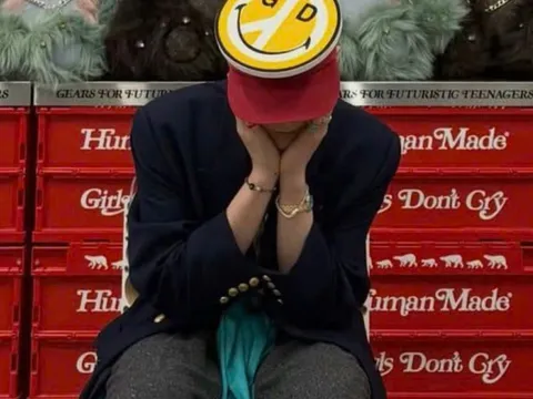 Ông hoàng showbiz gây bất ngờ khi mê mẩn 1 mẫu đồng hồ nữ: Nhìn tận mắt mới hiểu lý do tại sao