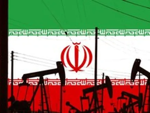 Mỹ ra tuyên bố nới lỏng lệnh trừng phạt với dầu thô Iran