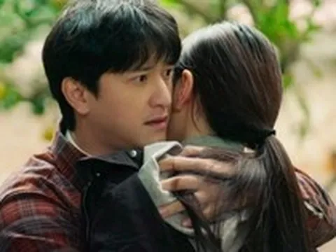 Đôi mắt trợn trừng đáng sợ của Huỳnh Anh