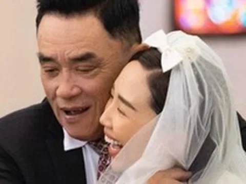 Bố của Tóc Tiên có chia sẻ đầu tiên sau khi con gái ly hôn Touliver