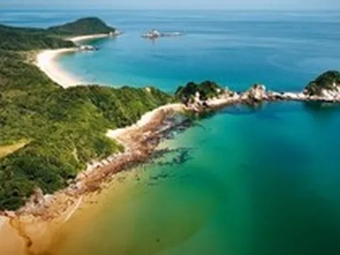 Thu về 57 ngàn tỷ đồng, tỉnh được ví như “bản đồ Việt Nam thu nhỏ” đón lượng khách bùng nổ chưa từng có