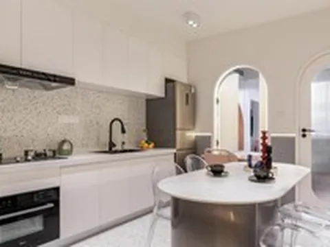 34m² cho 5 người, 3 thế hệ vẫn đủ riêng tư: Cách cải tạo khiến nhiều gia đình suy nghĩ lại chuyện mua nhà