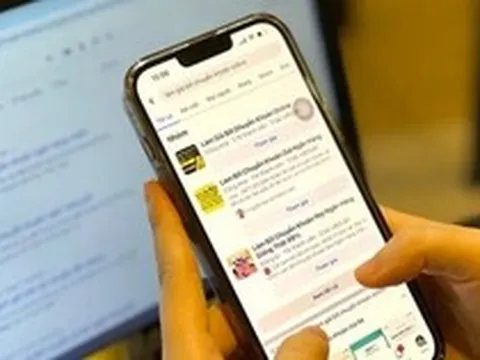 Người phụ nữ ở Hà Nội vừa mất gần 1 tỷ đồng khi mua đồ online cho cháu