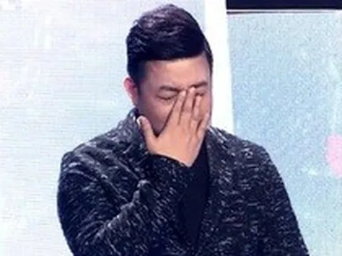 Quang Lê hốt hoảng: "Tôi vừa mất 16 nghìn đô trên máy bay"